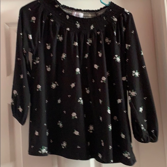 Old Navy Other - Old navy girls black shirt with white flowers